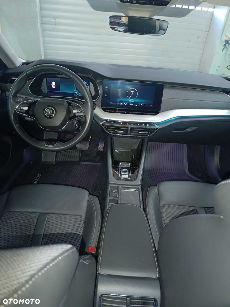 Skoda Octavia - 2