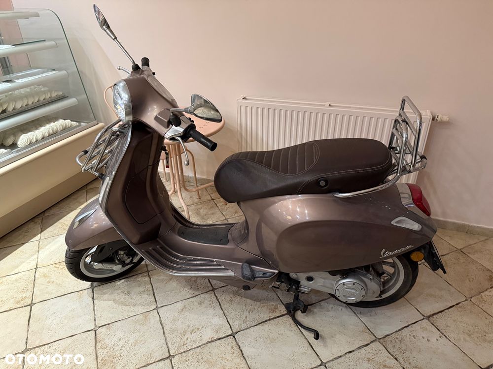 Piaggio Vespa - 1