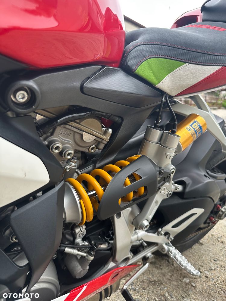 Ducati 1199 Panigale - 11