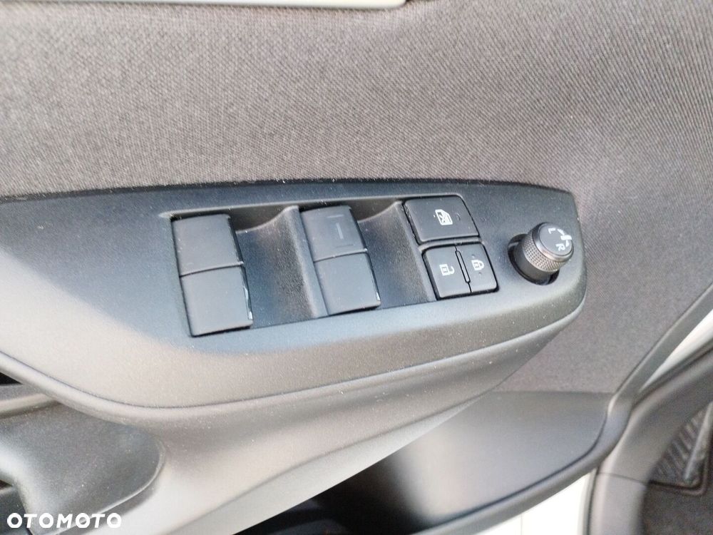 Toyota Yaris Hybrid 1.5 Style - 23