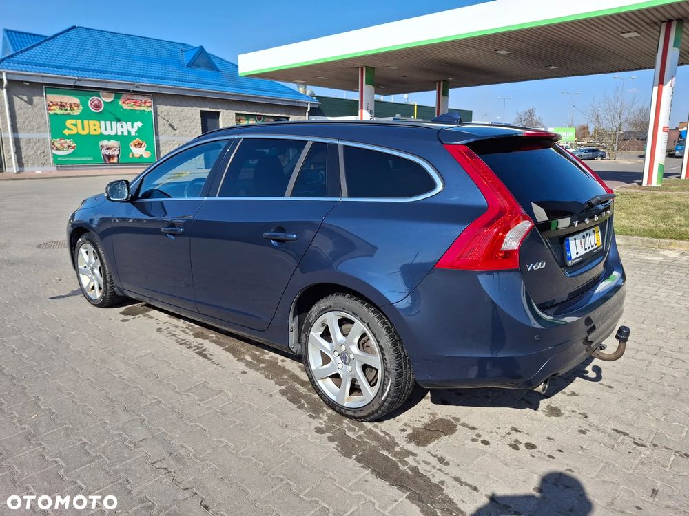 Volvo V60 D2 Momentum - 7