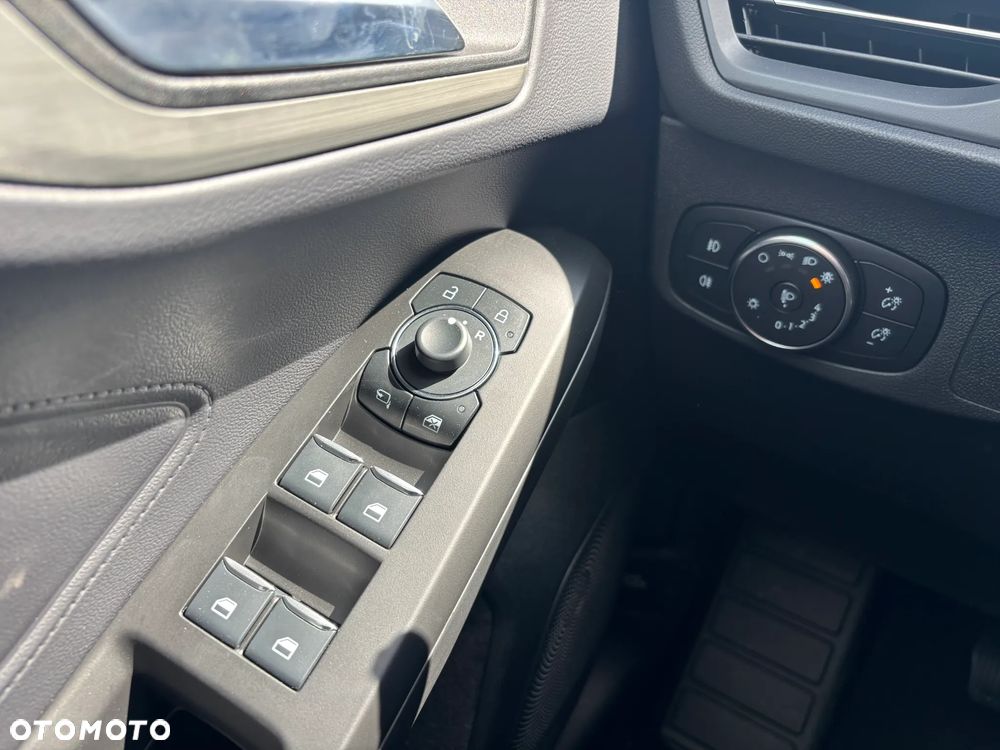 Ford Focus 1.0 EcoBoost mHEV Titanium X - 19