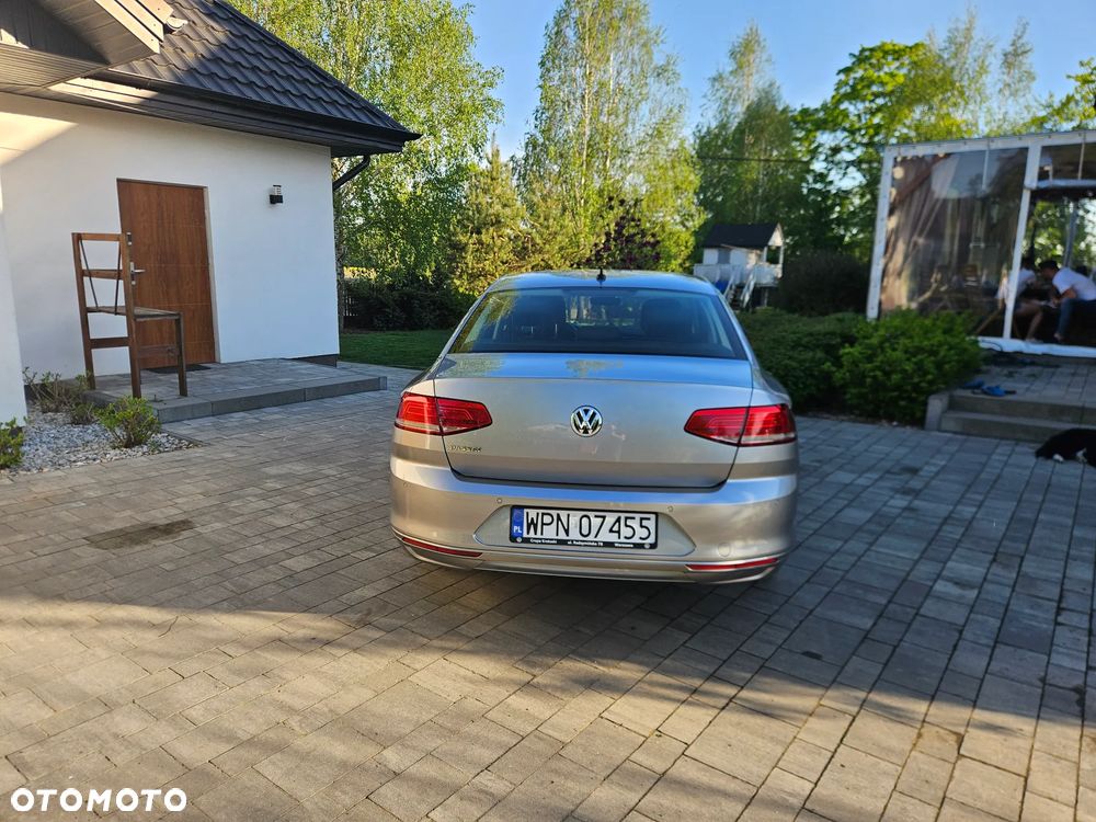 Volkswagen Passat 2.0 TDI SCR Comfortline DSG - 11