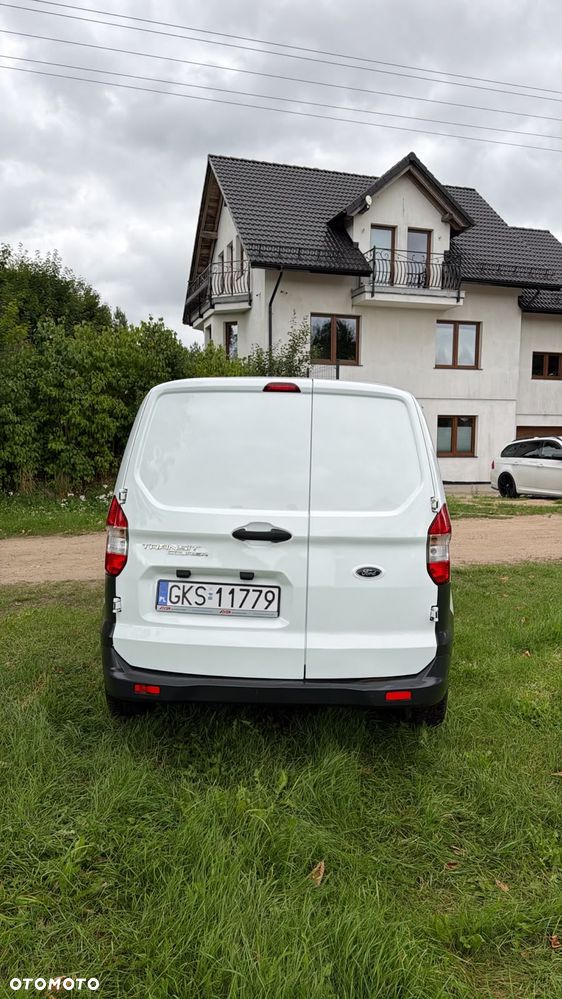 Ford Courier - 6