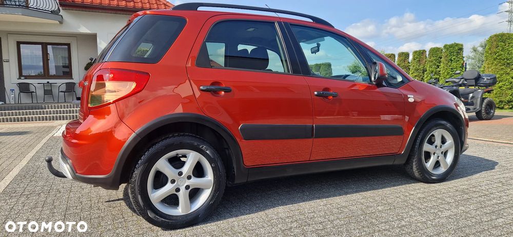 Suzuki SX4 1.6 VVT 4x2 Comfort Dance - 4