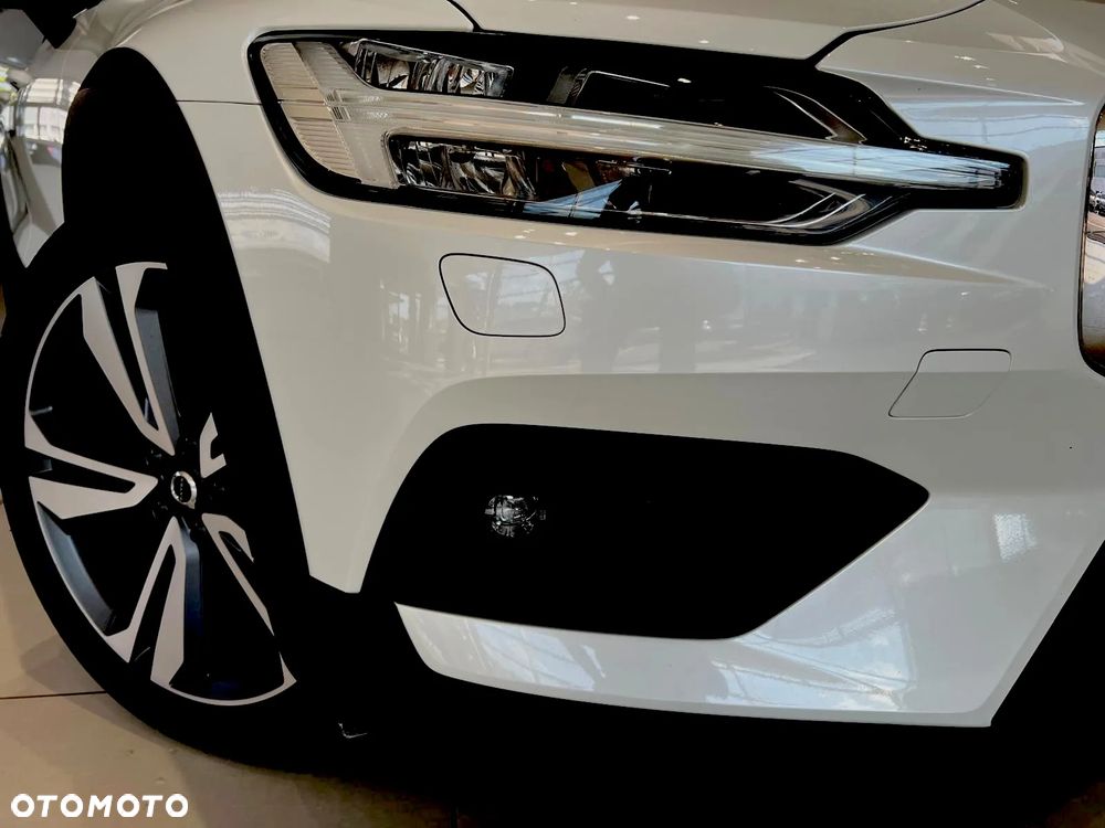 Volvo V60 B5 B AWD Ultimate Dark - 13