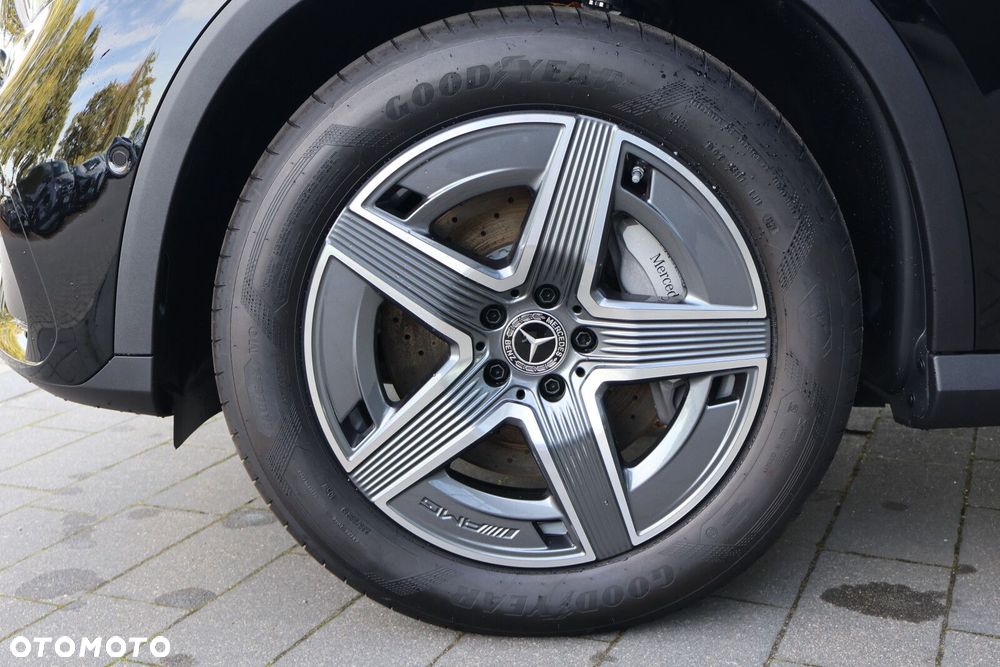 Mercedes-Benz GLC - 27