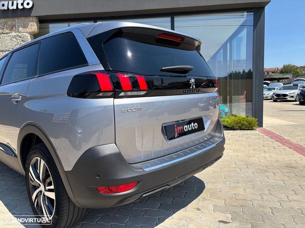 Peugeot 5008 1.2 PureTech Allure Pack EAT8 - 28