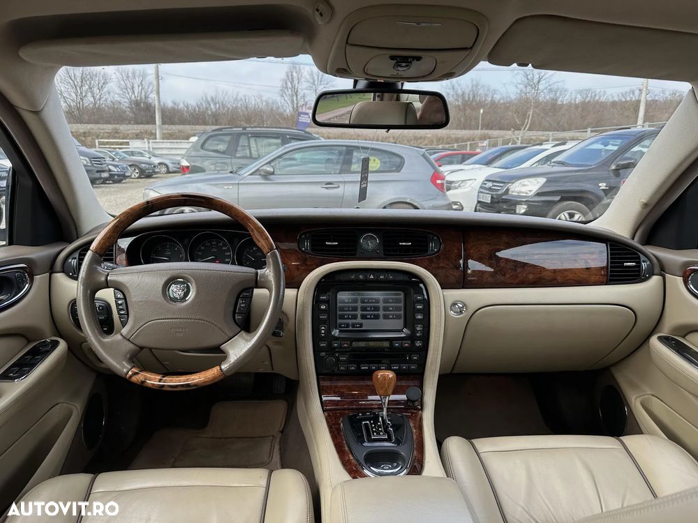 Jaguar XJ XJ6 2.7 Twin Turbo (LWB) Sovereign - 7