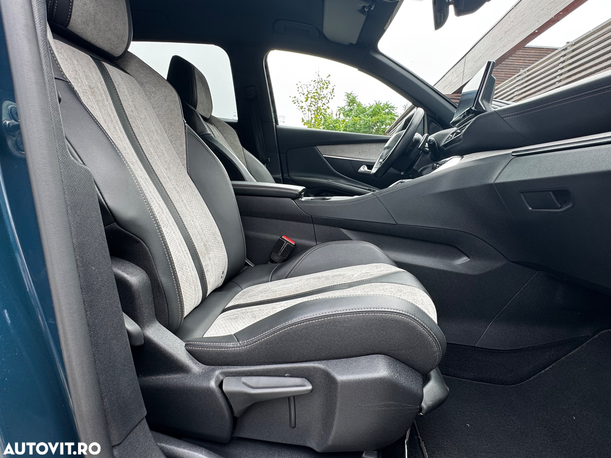 Peugeot 3008 PHEV EAT8 GT Pack - 25