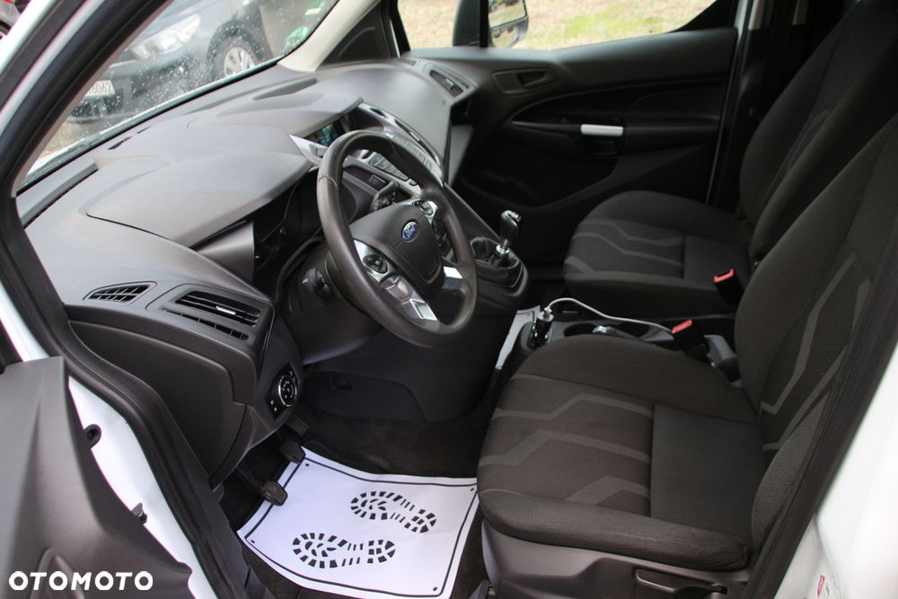 Ford Tourneo Connect Grand - 12