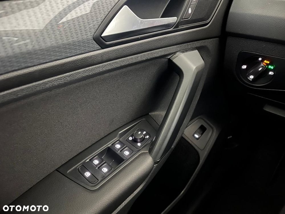 Volkswagen Tiguan - 15