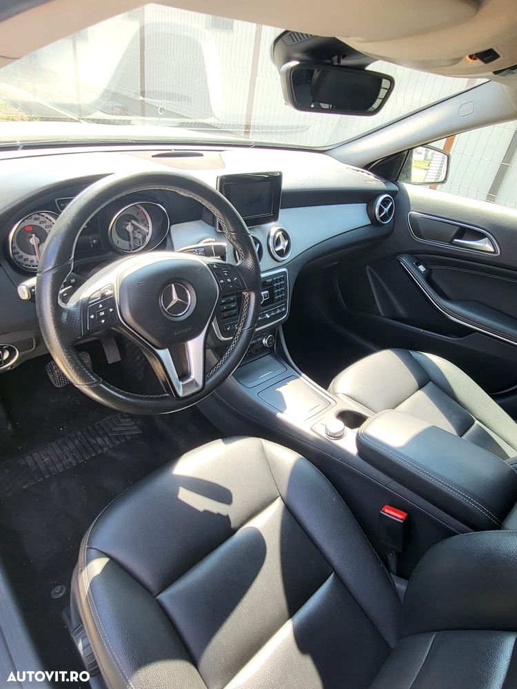 Mercedes-Benz GLA 220 CDI 4MATIC Aut. - 12