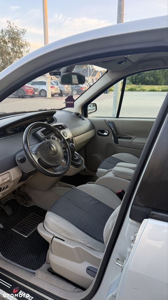 Renault Scenic - 4