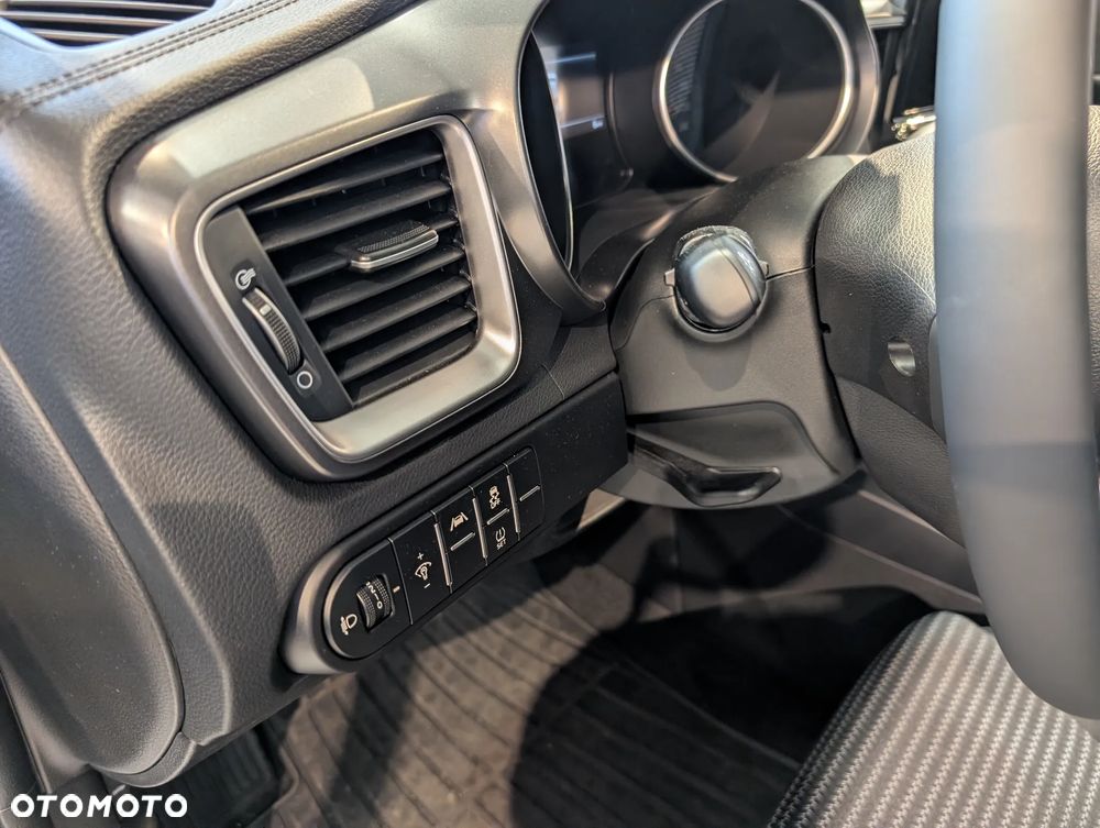 Kia XCeed 1.6 T-GDI M DCT - 11