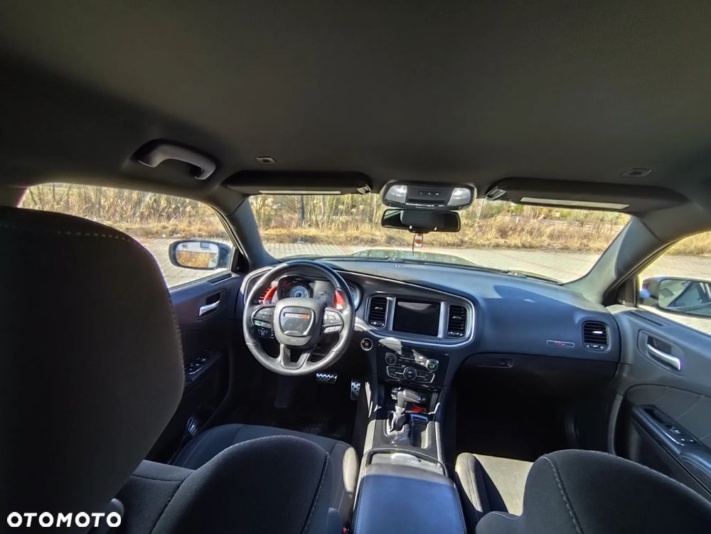 Dodge Charger 5.7 R/T - 17