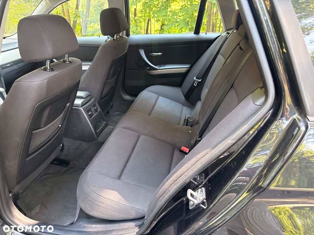 BMW Seria 3 ver-320d-xdrive - 18