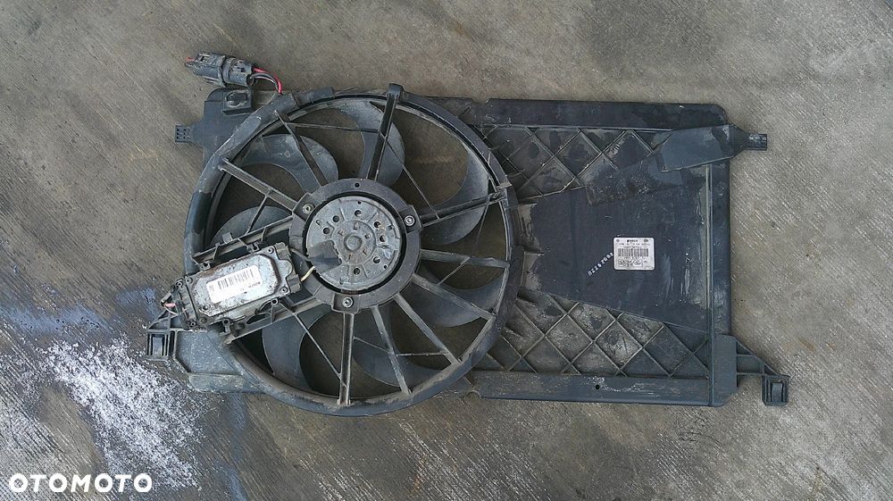 FORD FOCUS MK2 LIFT  1.8 16V WENTYLATOR CHŁODNICY - 1