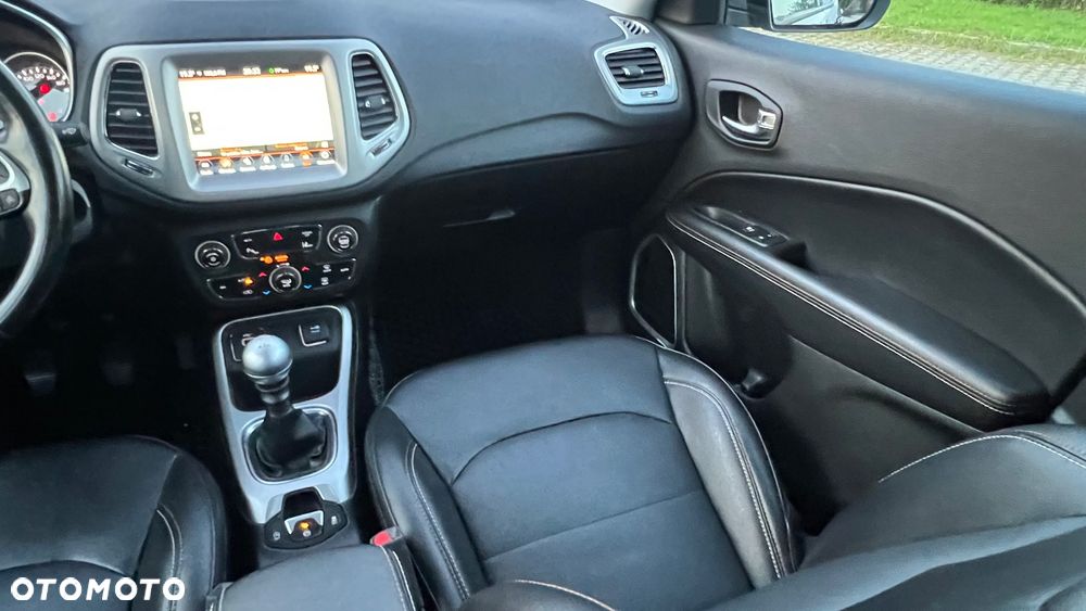 Jeep Compass 1.4 TMair Longitude FWD S&S - 20