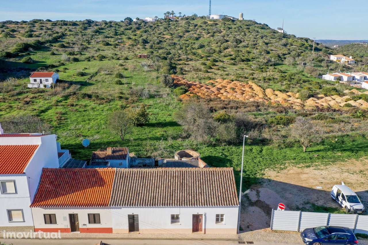 MORADIA COM TERRENO PERTO DA COSTA, BURGAU - Grande imagem: 2/9