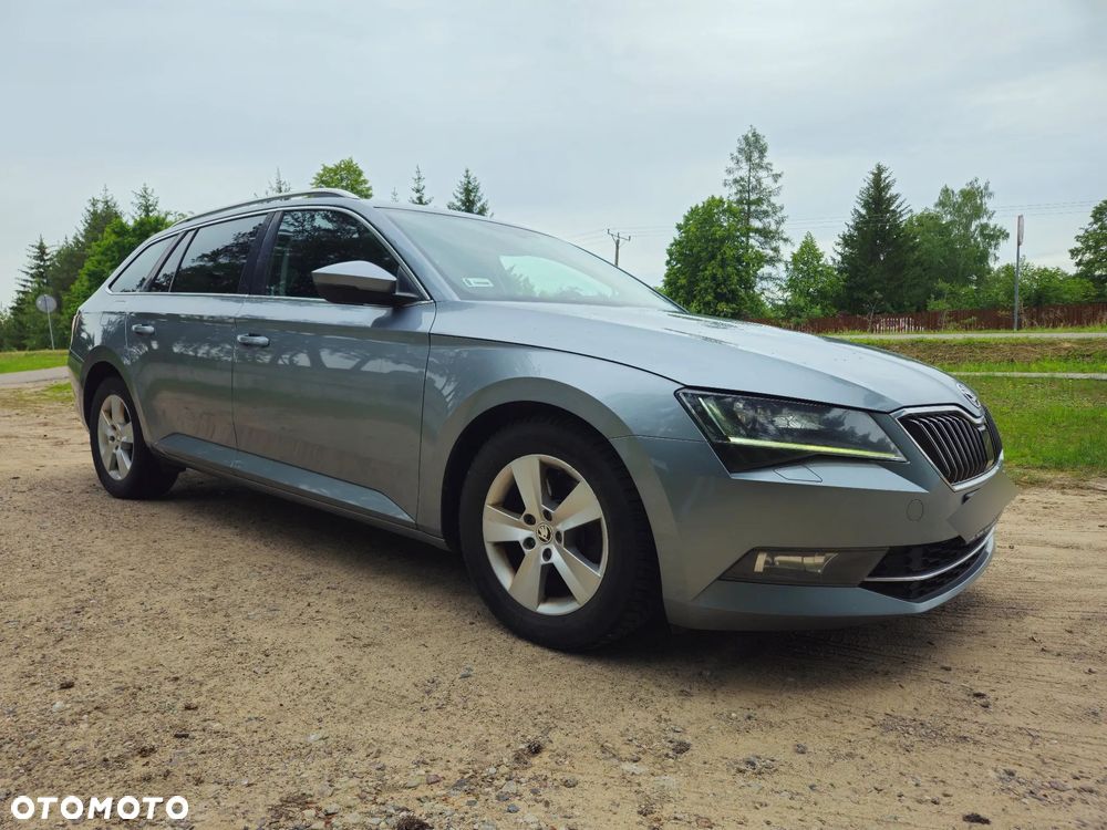 Skoda Superb 2.0 TDI Active - 3