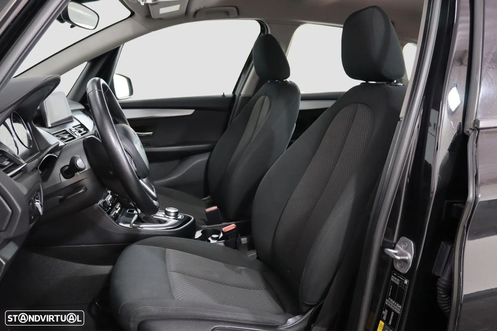 BMW 225xe Active Tourer - 10