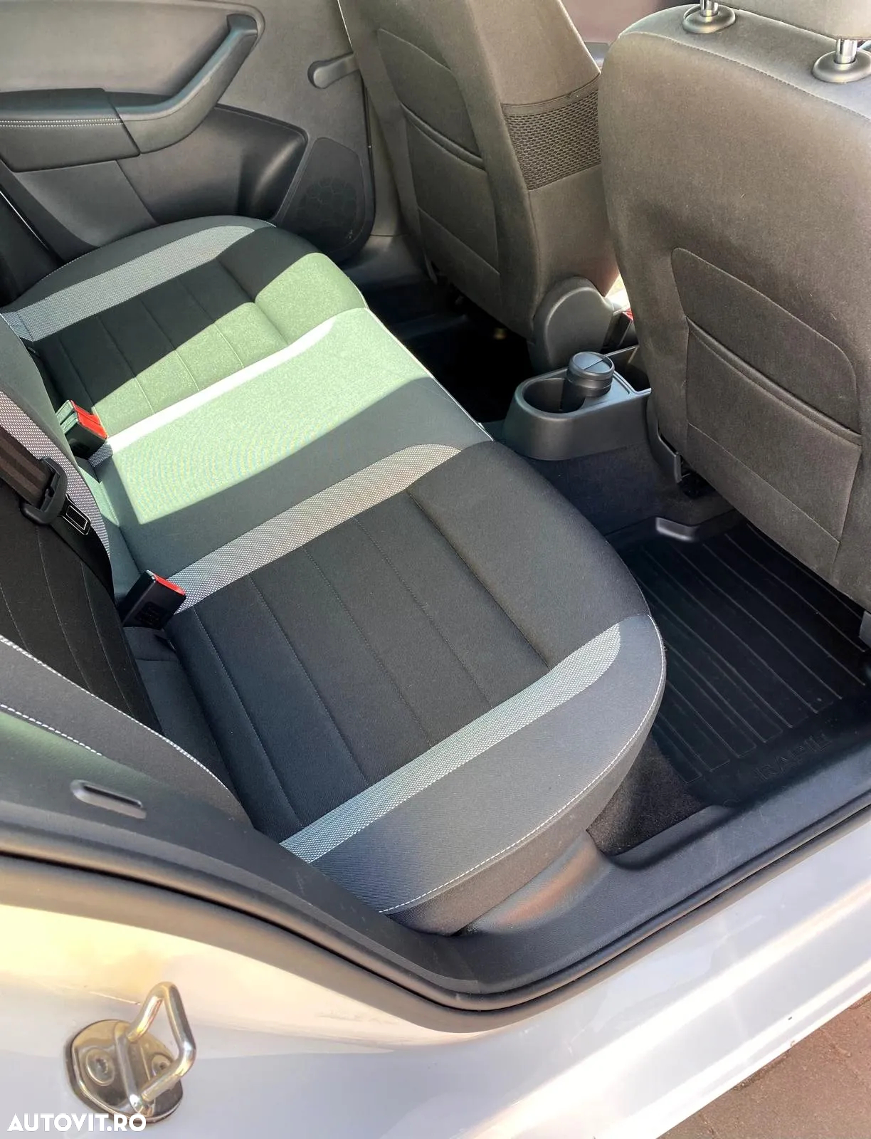 Skoda RAPID 1.0 TSI Ambition - 8