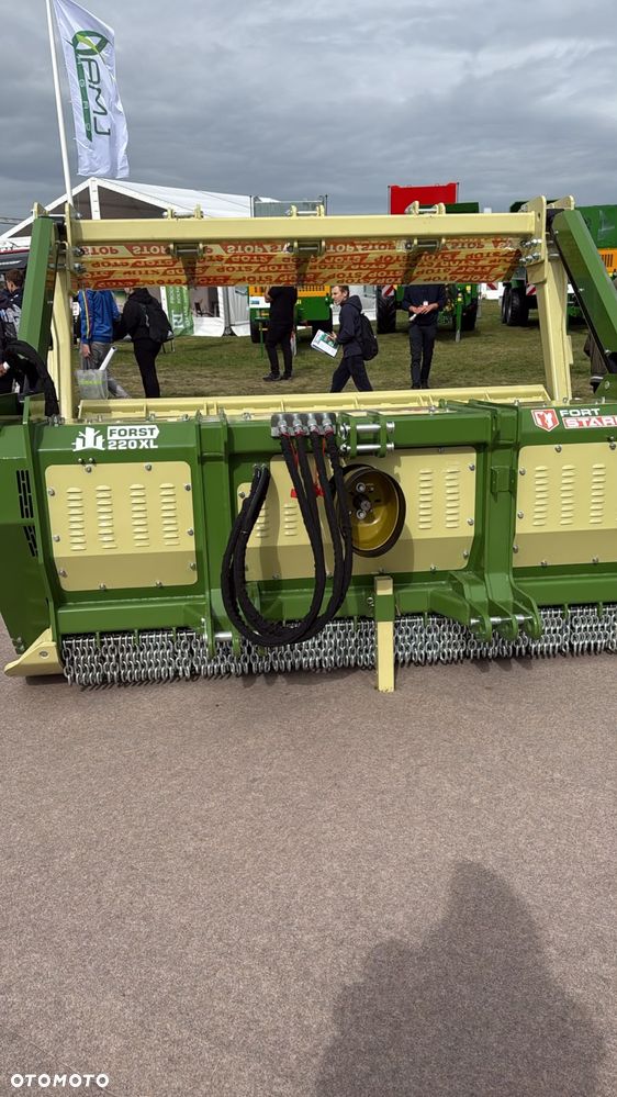 Inny FORST 220XL STARK - 3