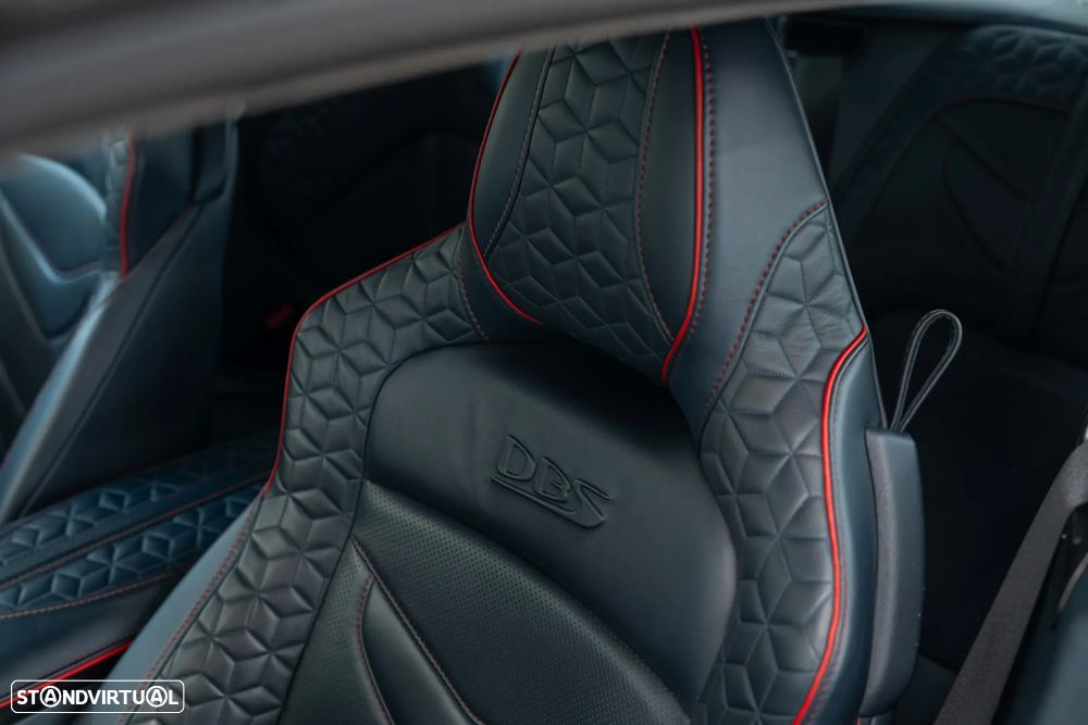 Aston Martin DBS Coupe Superleggera - 11