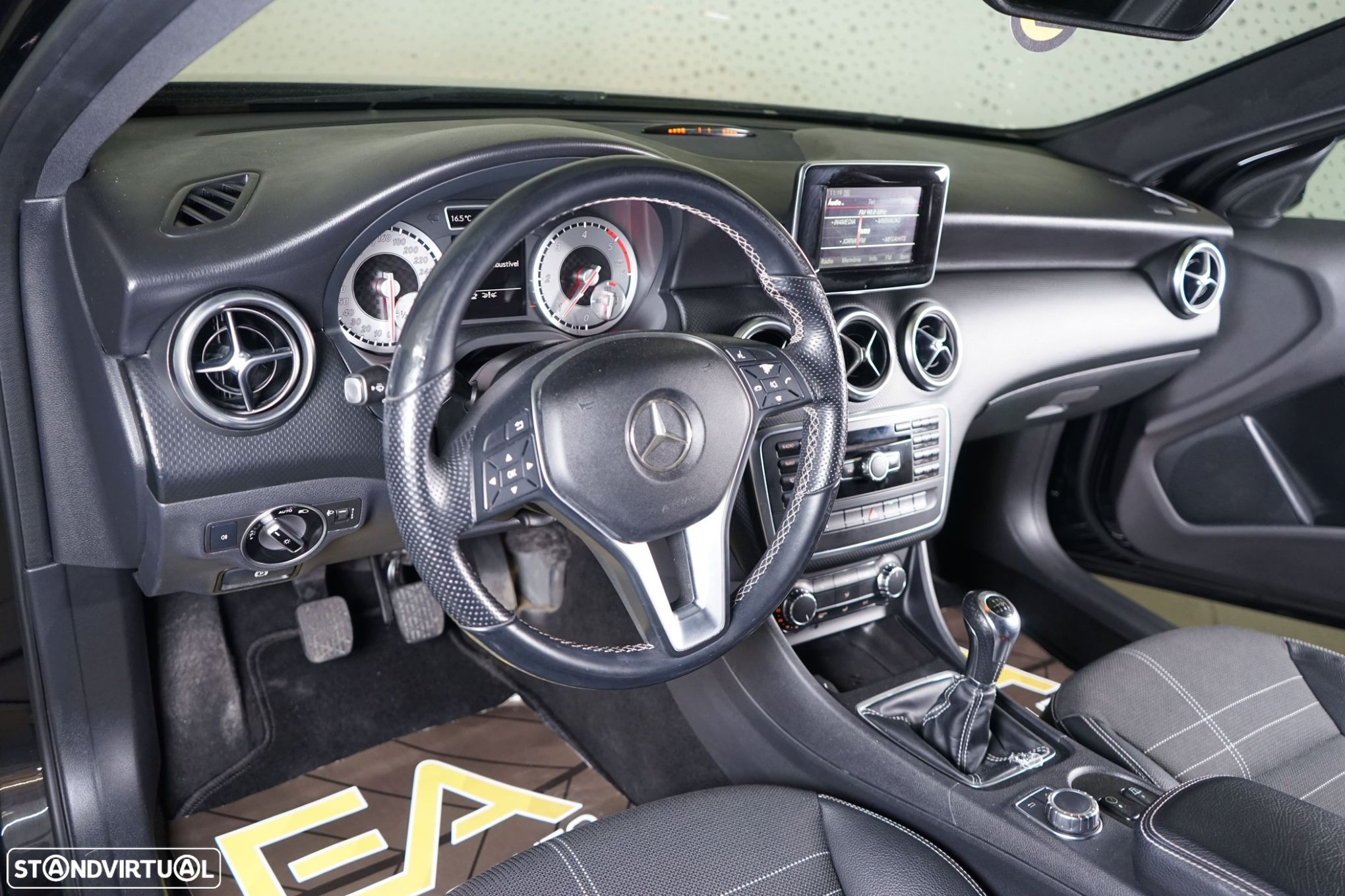 Mercedes-Benz A 180 CDI AMG Line - 17