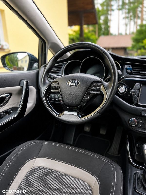 Kia Ceed - 6
