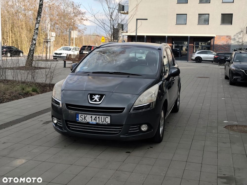 Peugeot 5008 1.6 HDi Family 7os - 1