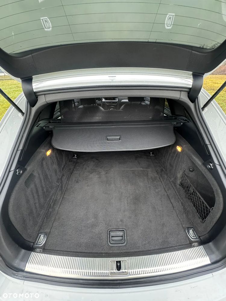 Audi A4 Avant 2.0 TDI Quattro Line S tronic - 24
