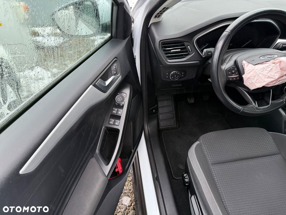 Ford Focus 1.5 EcoBlue Start-Stopp-System TITANIUM STYLE - 13