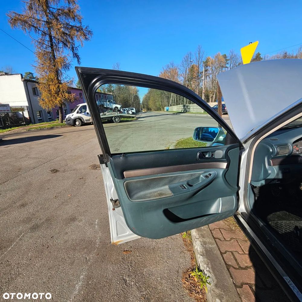DRZWI / PRAWE LEWE / PRZÓD TYŁ / AUDI A4 B5 (lak: LY7W) (sedan) - 8