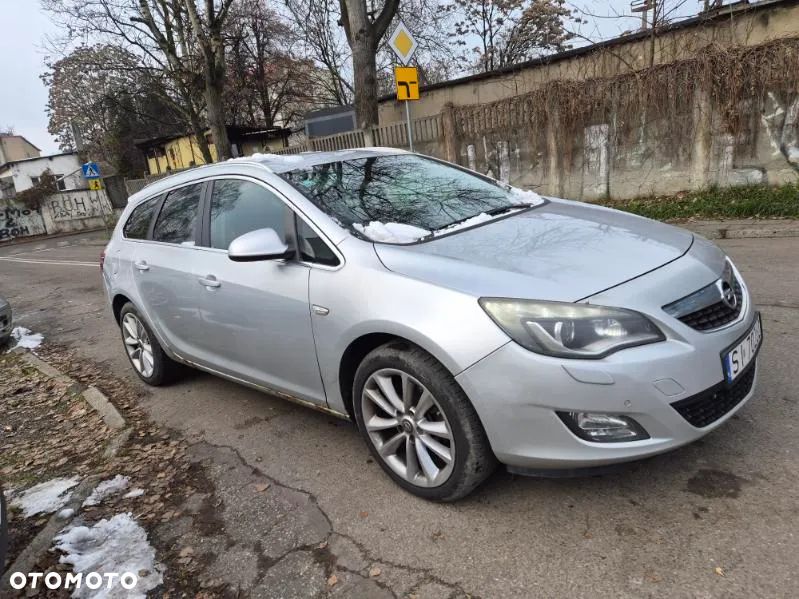 Opel Astra 2.0 CDTI DPF Sport - 2