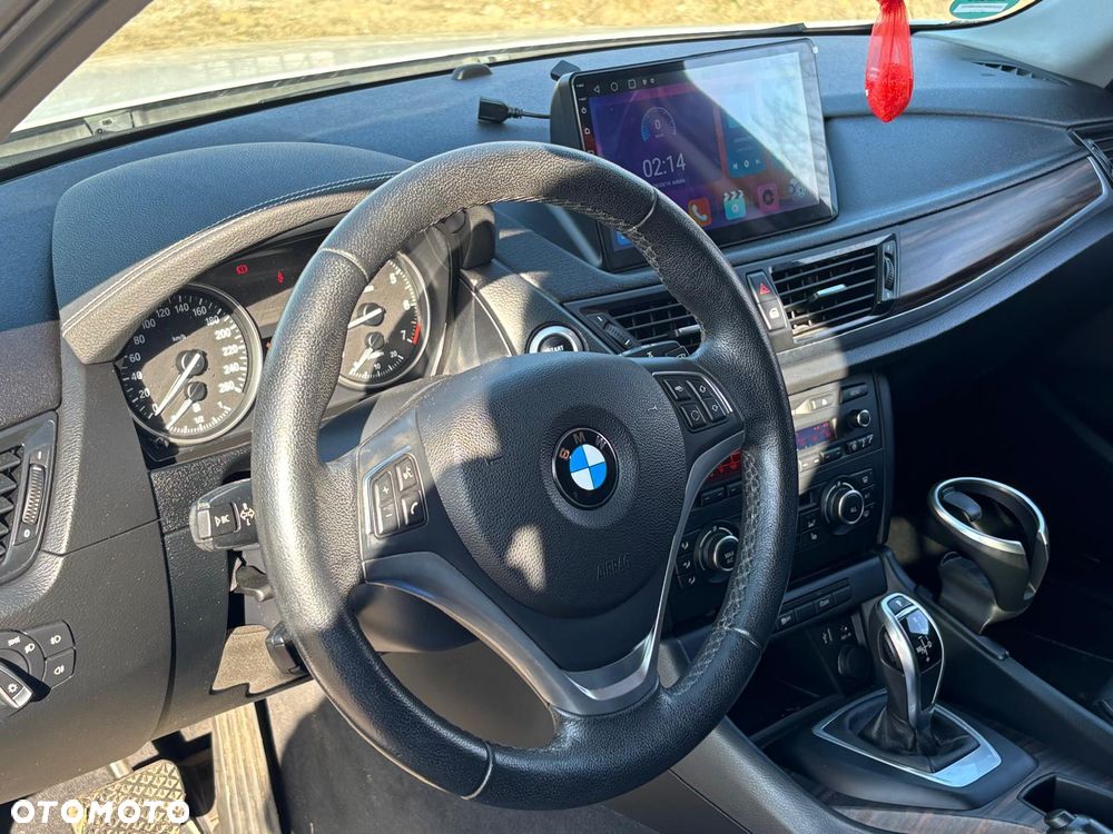 BMW X1 sDrive20i Sport Line - 34