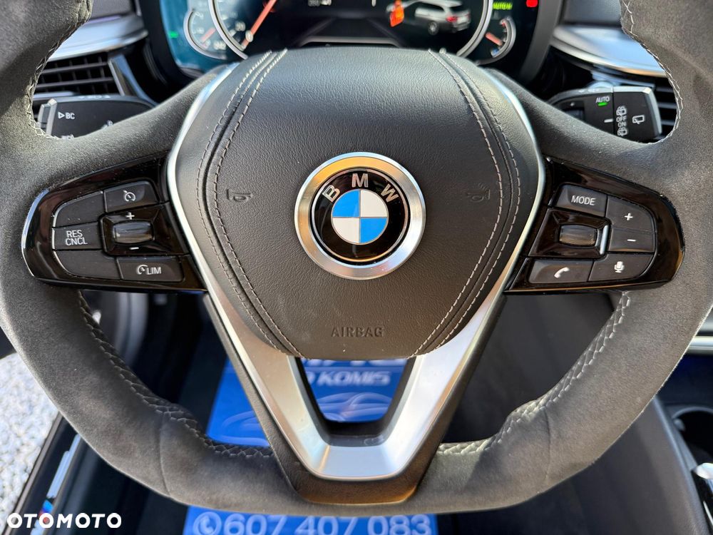BMW Seria 5 520d - 25