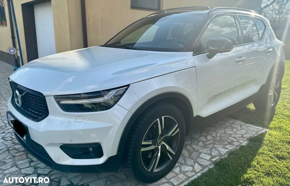 Volvo XC 40 D4 AWD R-Design - 3