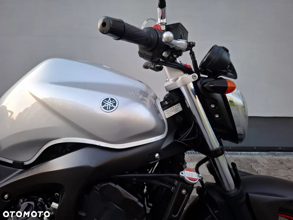 Yamaha FZ6 - 7