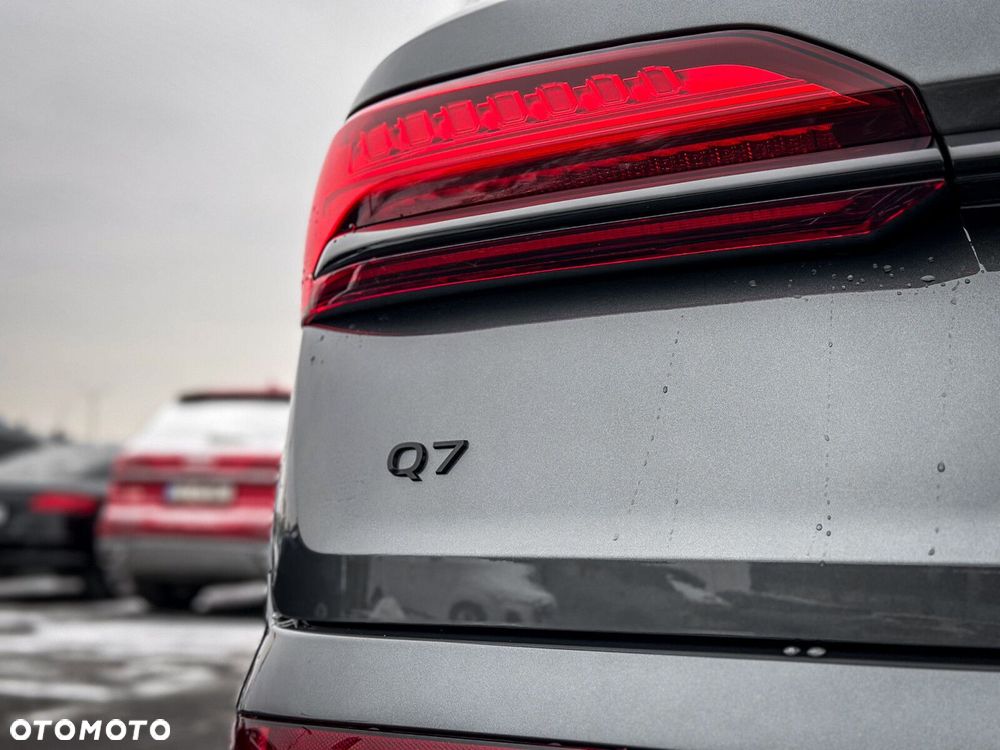 Audi Q7 - 12