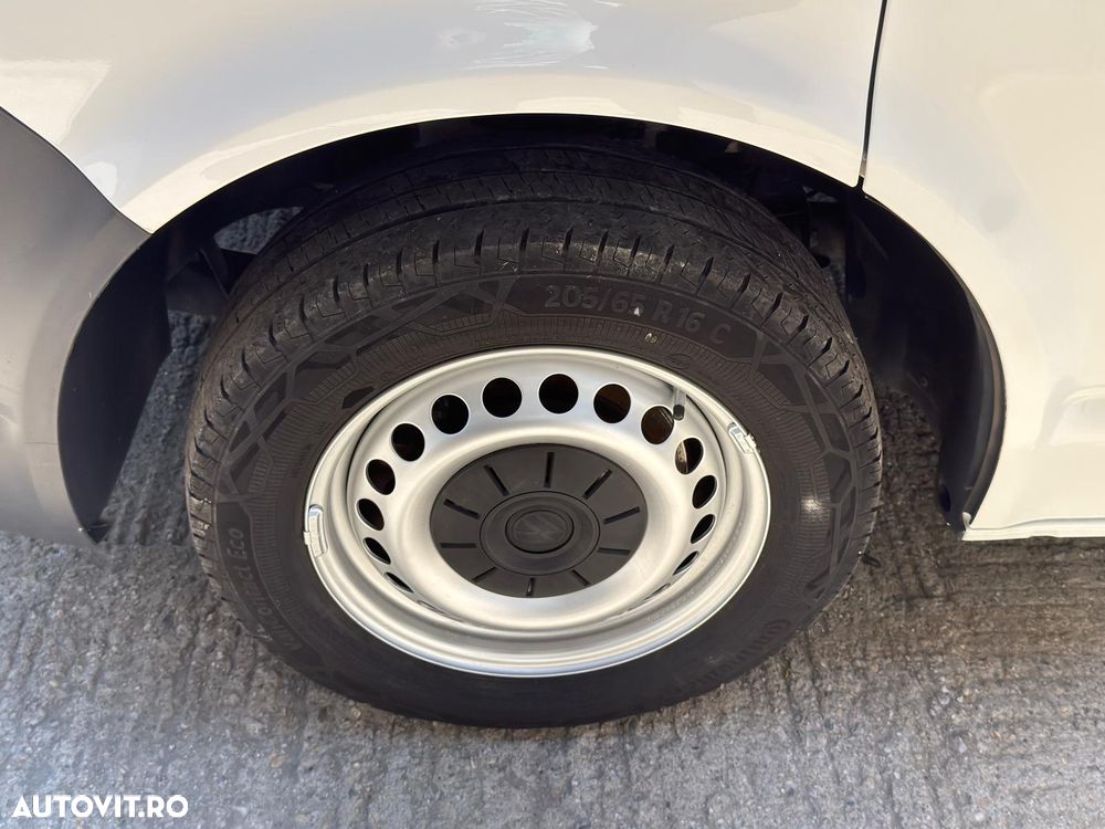 Volkswagen Transporter - 18