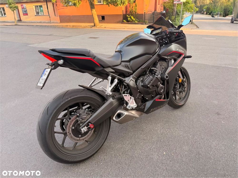 Honda CBR - 3