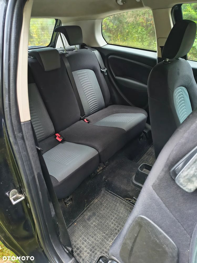 Fiat Grande Punto 2007 photo 2