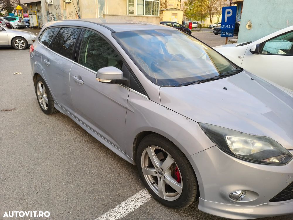 Ford Focus 2.0 TDCI DPF Powershift Sport - 3
