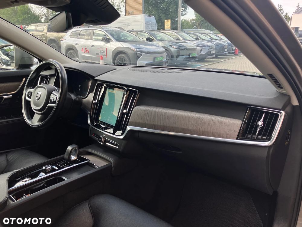 Volvo V90 Cross Country B5 D AWD Momentum Pro - 18