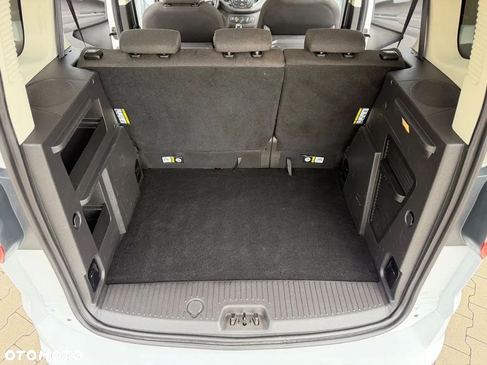 Ford Tourneo Courier 1.0 EcoBoost S&S Titanium - 21