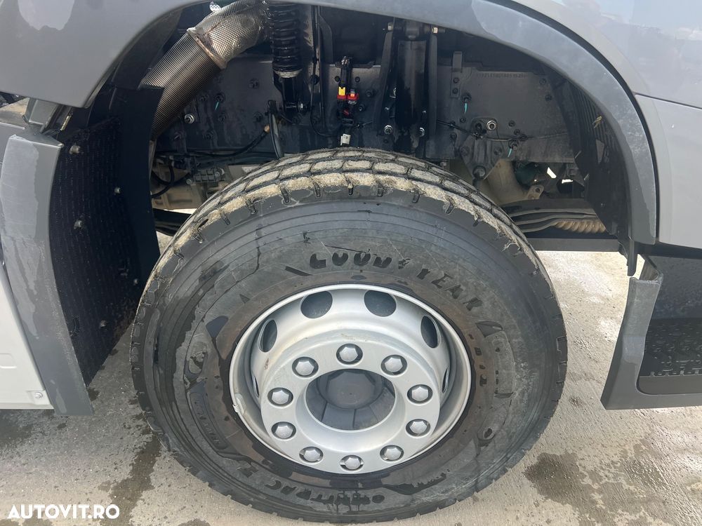 Volvo FMX460 - 12