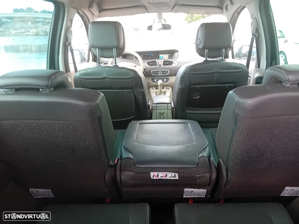 Renault Grand Scénic 1.5 dCi Dynamique S 7L - 23