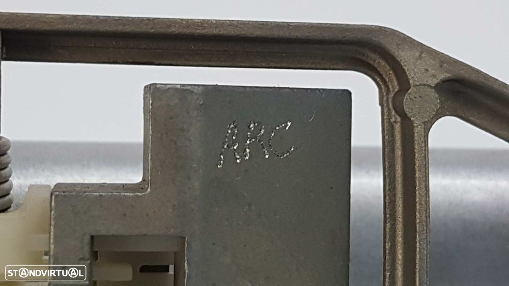 PUXADOR EXTERIOR FRENTE ESQUERDO VOLKSWAGEN TOUAREG (7LA) TDI R5 - 3